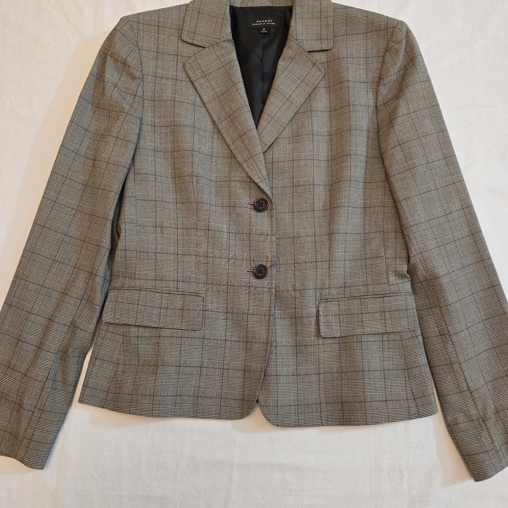 Tahari Arthur S Levine Classic Plaid Women's Blazer